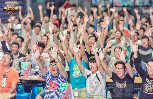 王者荣耀校园争霸赛嗨战中 引爆四市大学城