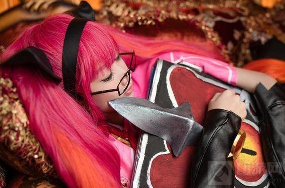 王者荣耀安琪拉cosplay 粉红小萝莉安琪拉