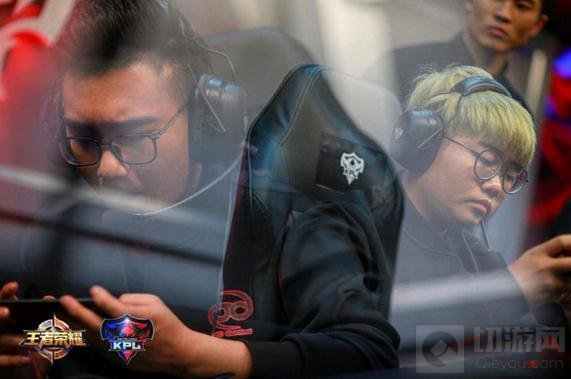 王者荣耀第五周赛事回顾 QGhappy获十一连胜