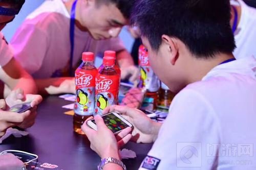 球球大作战CEST校园区域决赛打响 直播数据破百万