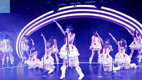 全国包机《星梦学院》送SNH48粉丝现场看公演