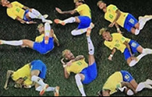 魔性游戏《翻滚吧内马尔》翻滚掀起恶搞浪潮