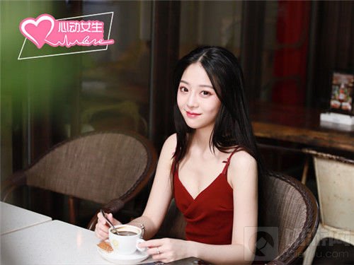 视频恋爱冒险手游 心动女生寇雅版甜系恋爱体验
