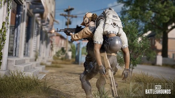 绝地求生扛人按什么键 PUBG扛起队友功能使用方法技巧介绍